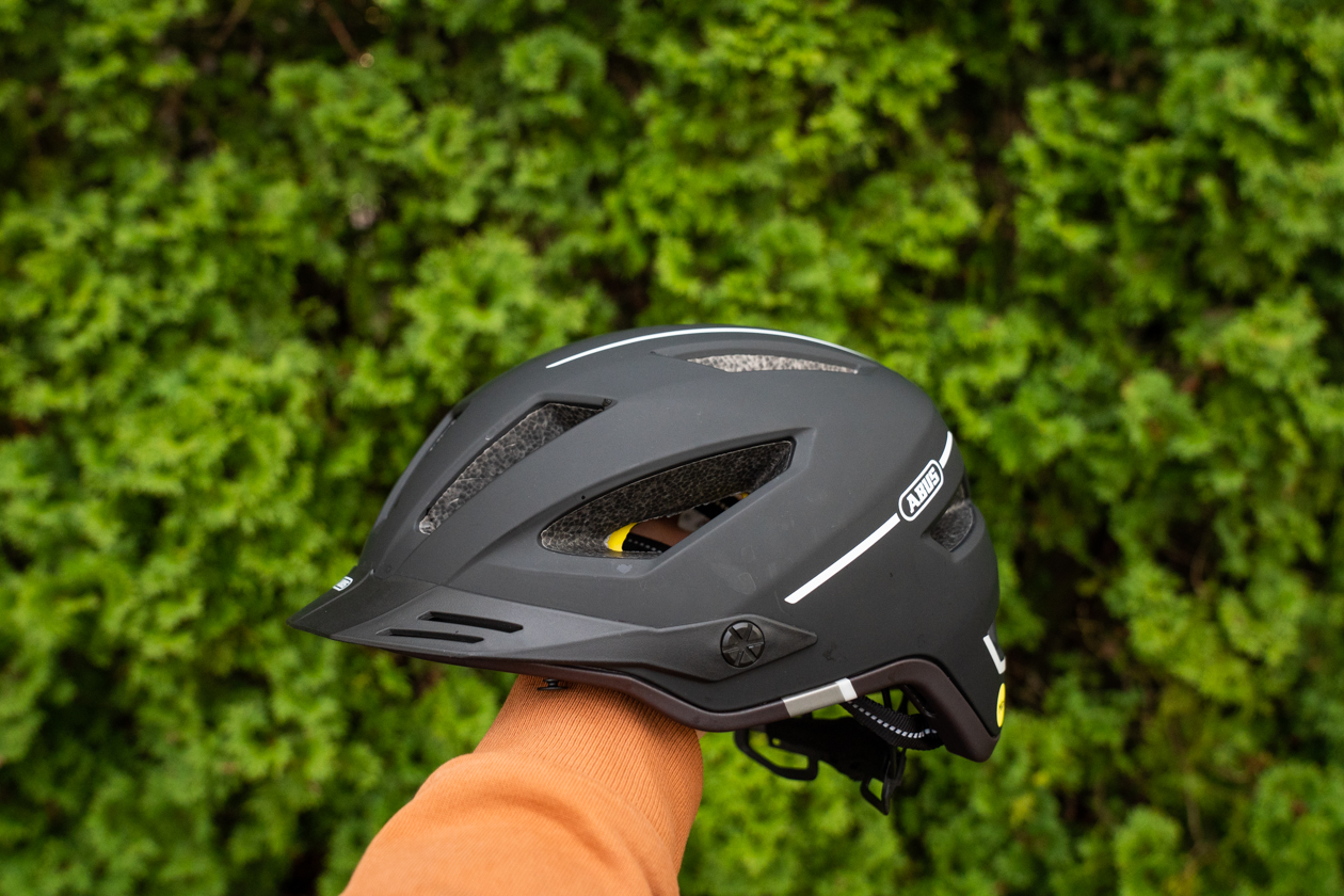 openbaar Leed Assortiment Abus Pedelec 2.0 MIPS Helmet Review | Electric Bike Journal